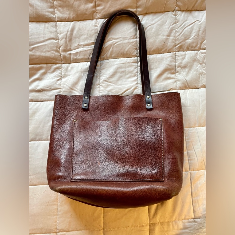 Portland Leather Medium Tote (irregular)